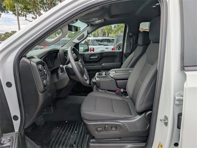 Certified 2025 Chevrolet Silverado 1500 Custom w/ Turbomax Blackout Package image 5