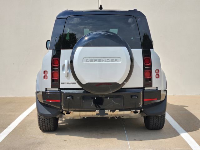 Used 2024 Land Rover Defender 90 X-Dynamic SE image 6