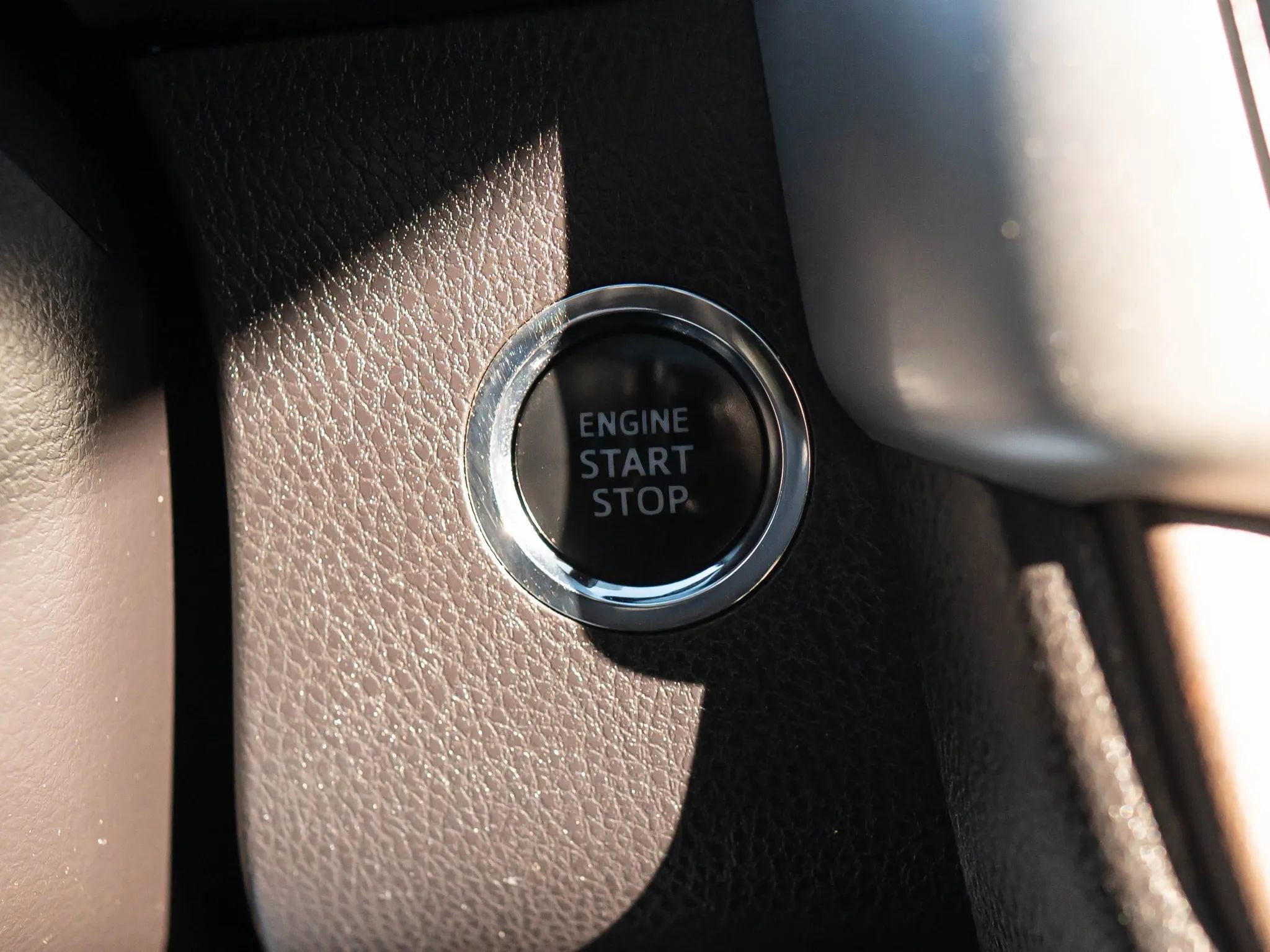 Used 2017 Toyota Highlander Limited image 32