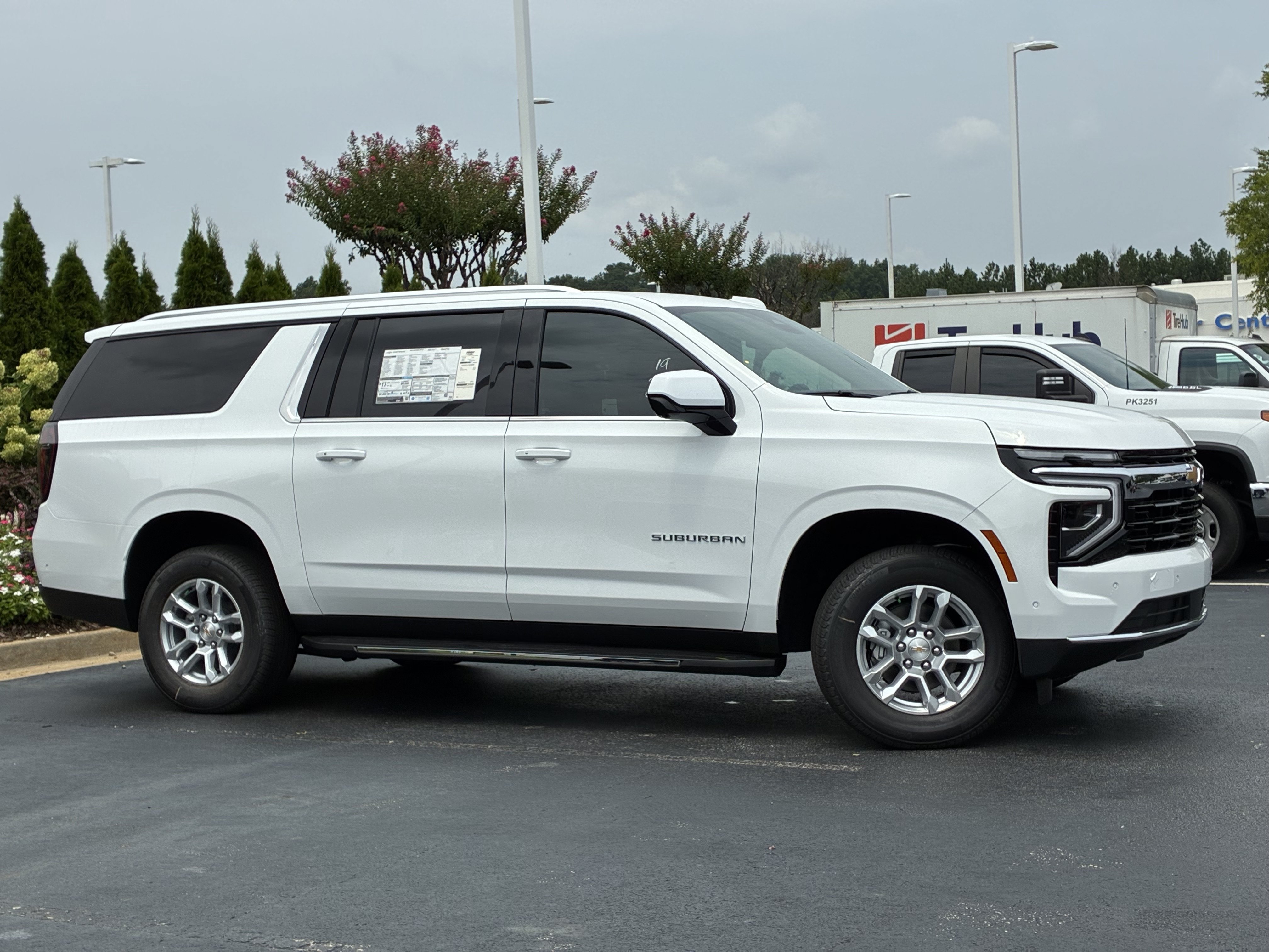 New 2026 Chevrolet Suburban LS w/ Max Trailering Package RWD image 3