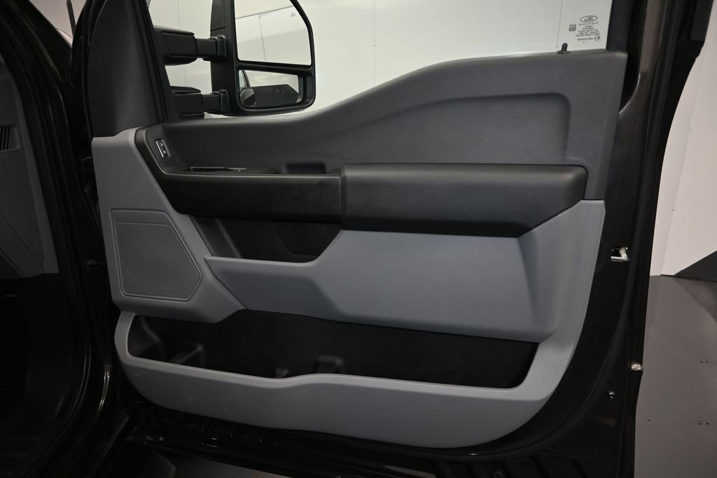 Used 2024 Ford F350 XL AWD/4WD image 13