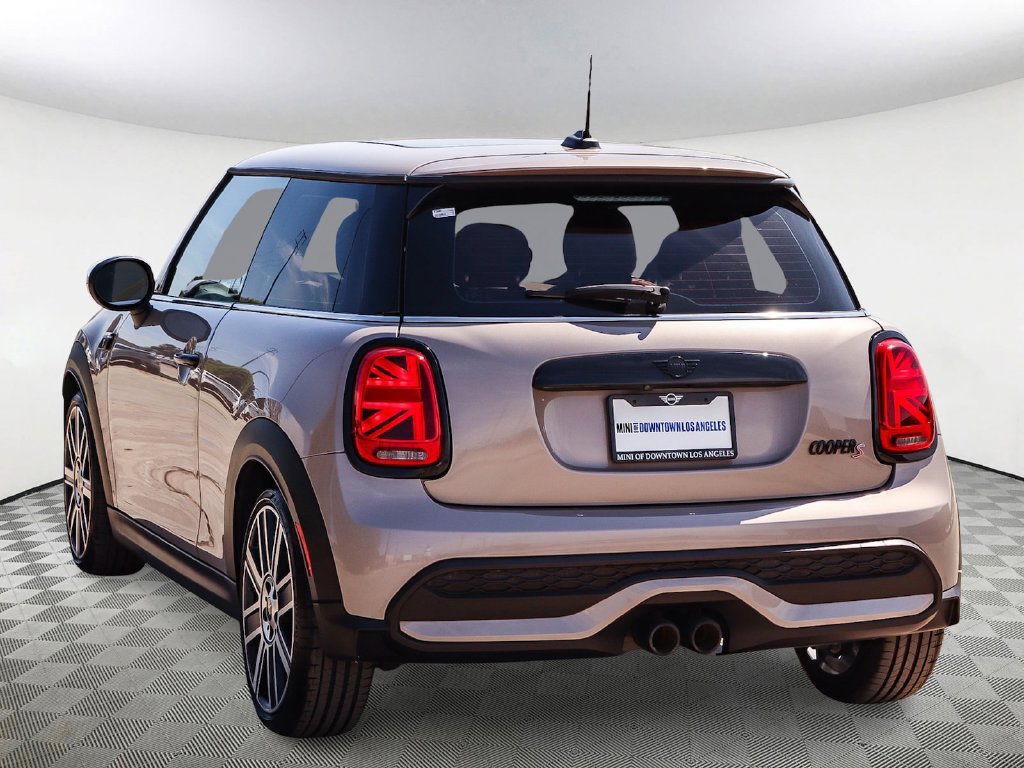Used 2024 MINI Cooper S FWD image 8