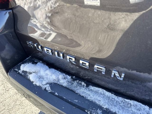 Used 2018 Chevrolet Suburban LT image 9