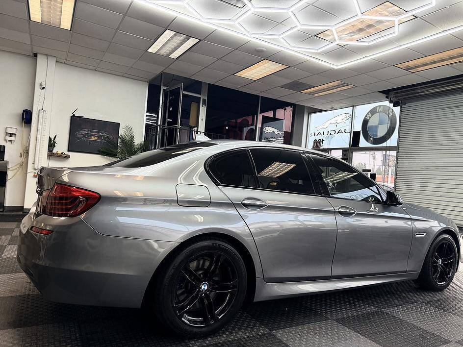 Used 2016 BMW 528i Sedan RWD image 19
