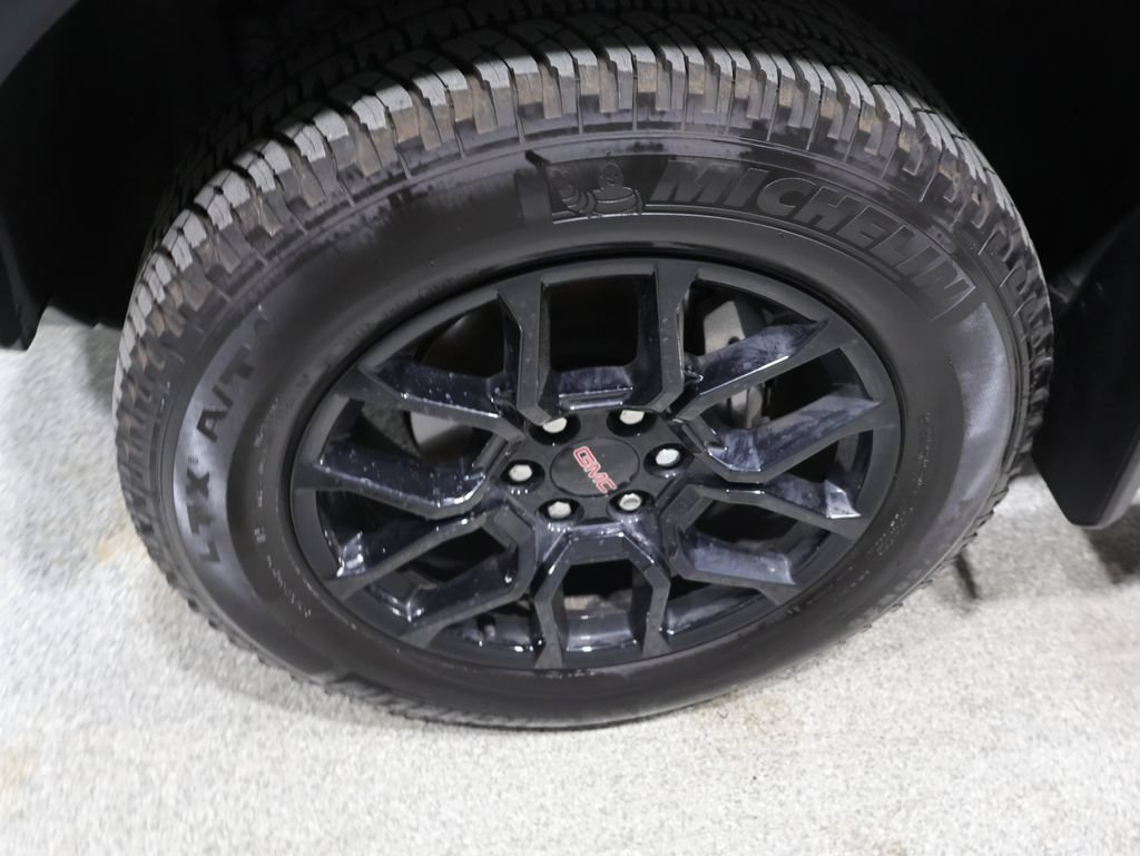 Used 2024 GMC Canyon Denali w/ LPO, Denali Black Edition AWD/4WD image 10