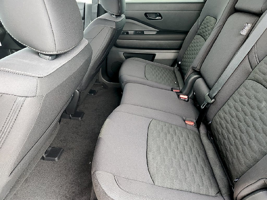 New 2026 Nissan Pathfinder SV w/ Cargo Package FWD image 23