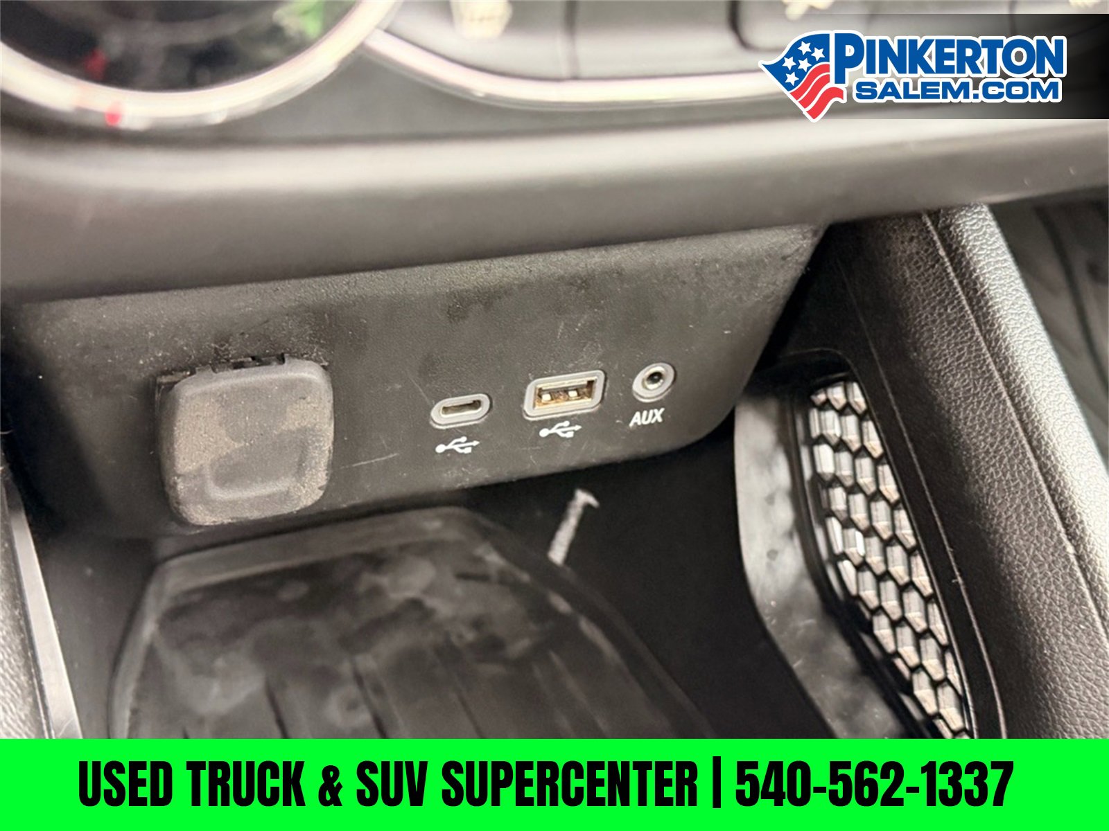 Used 2021 Chevrolet TrailBlazer LT w/ Sun and Liftgate Package image 33