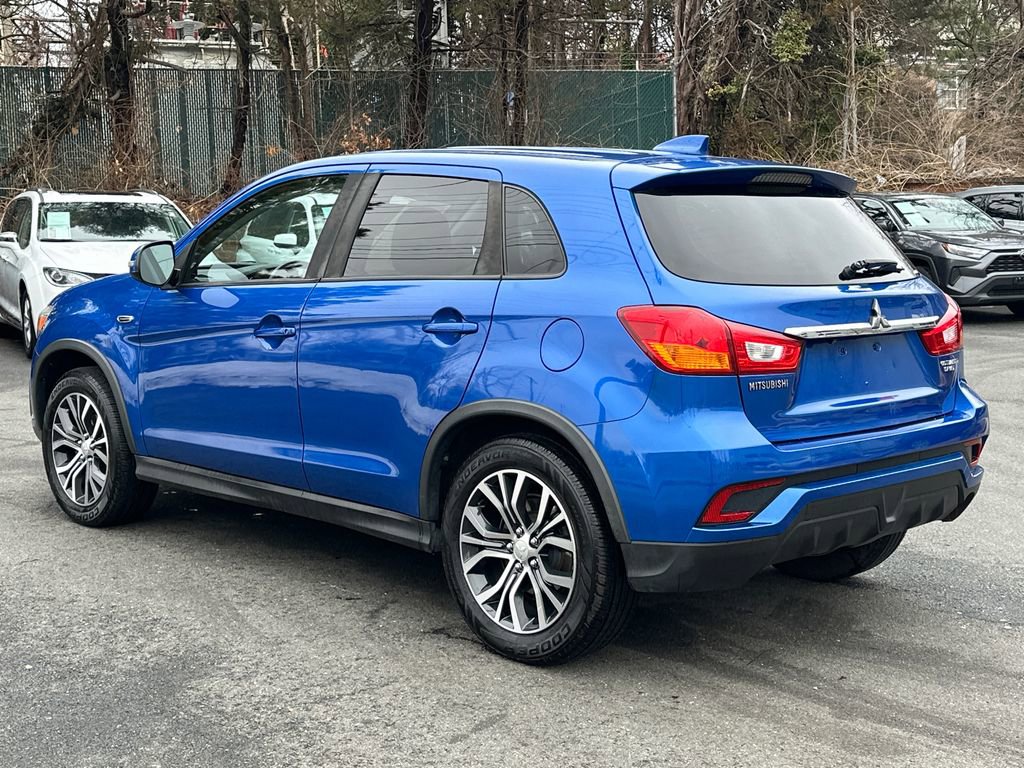 Used 2018 Mitsubishi Outlander Sport SE image 3
