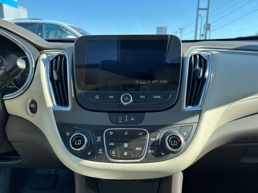 Used 2024 Chevrolet Malibu LT image 21