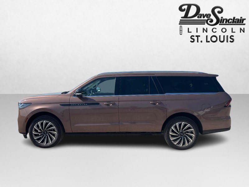 New 2026 Lincoln Navigator L Black Label AWD/4WD image 6