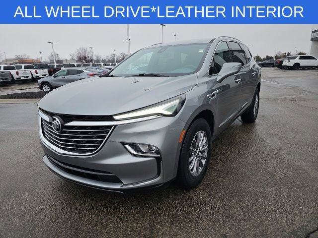 Used 2023 Buick Enclave Essence image 6