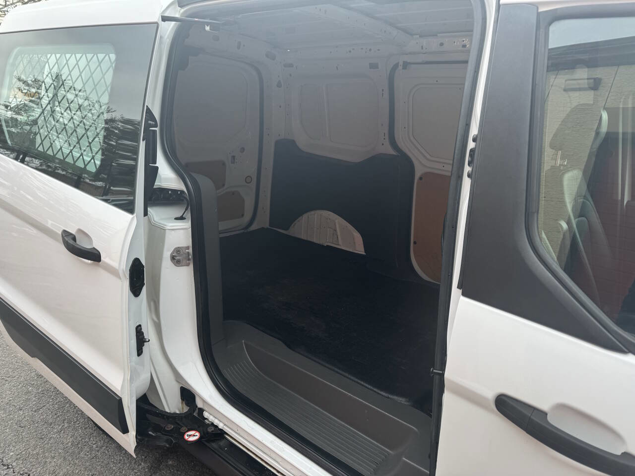 Used 2019 Ford Transit Connect XL image 14