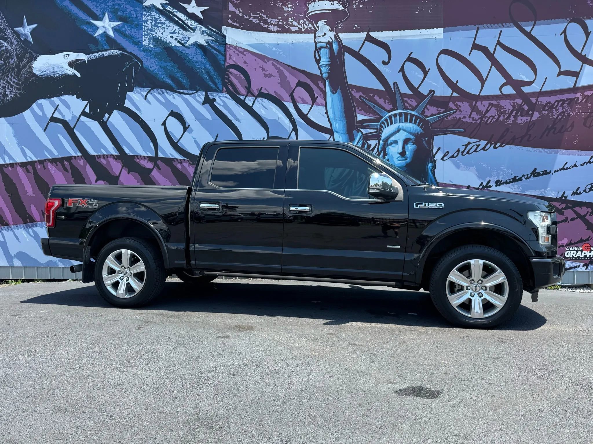 Used 2016 Ford F150 Platinum w/ Equipment Group 701A Luxury image 1