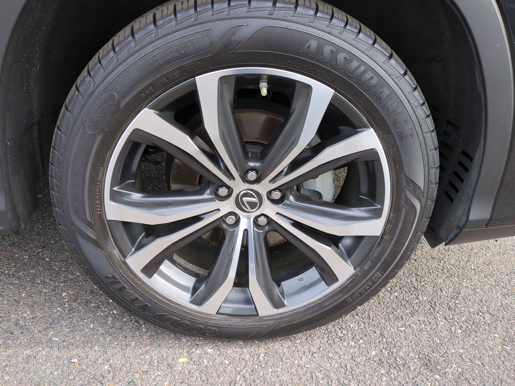 Used 2022 Lexus RX 450h AWD w/ Premium Package image 10