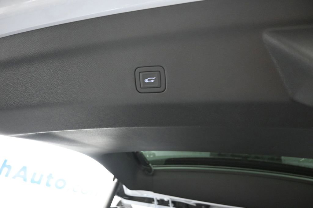 Used 2026 GMC Yukon Denali Ultimate AWD/4WD image 20
