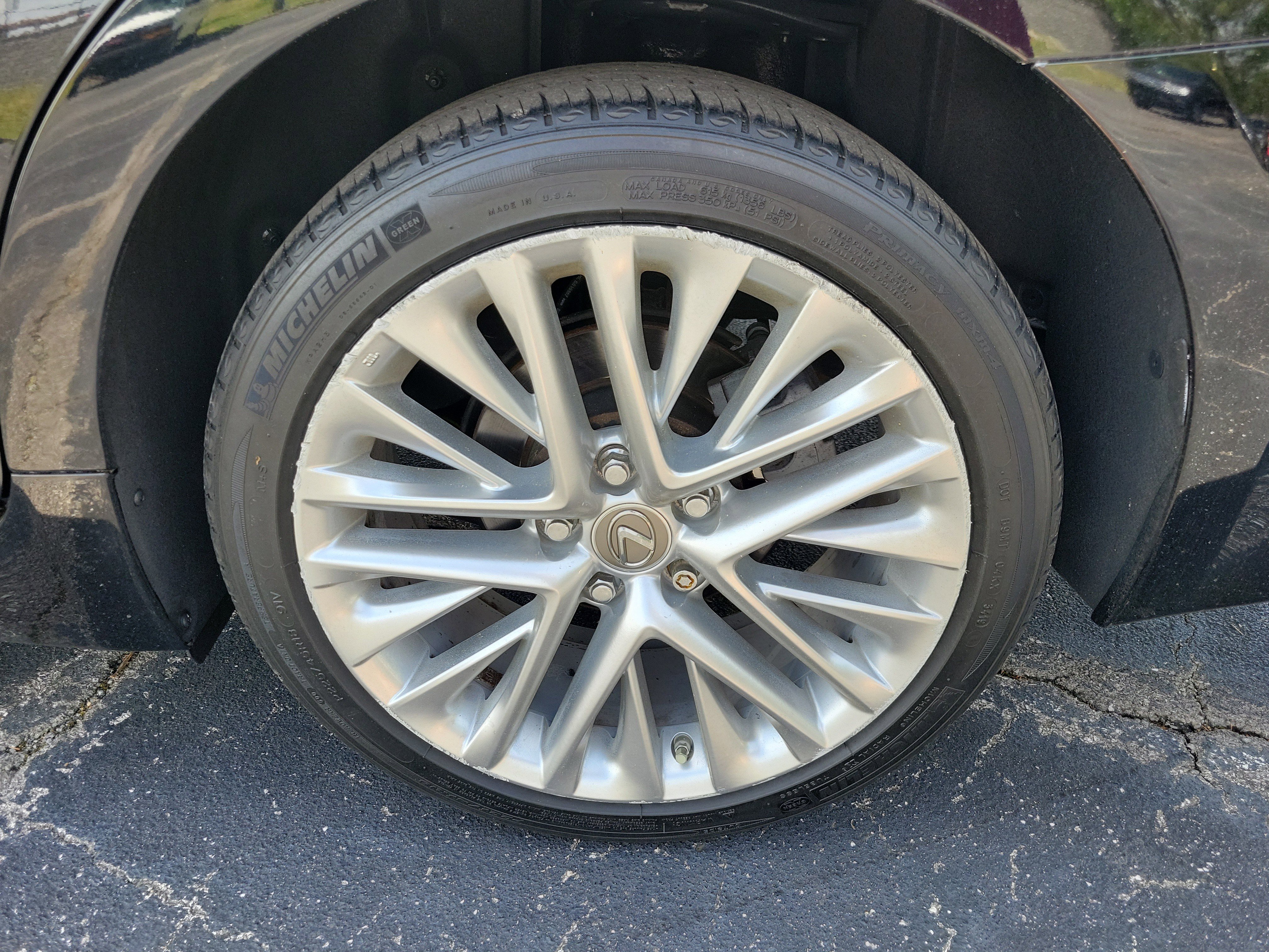 Used 2015 Lexus ES 350 w/ Ultra Luxury Package image 27