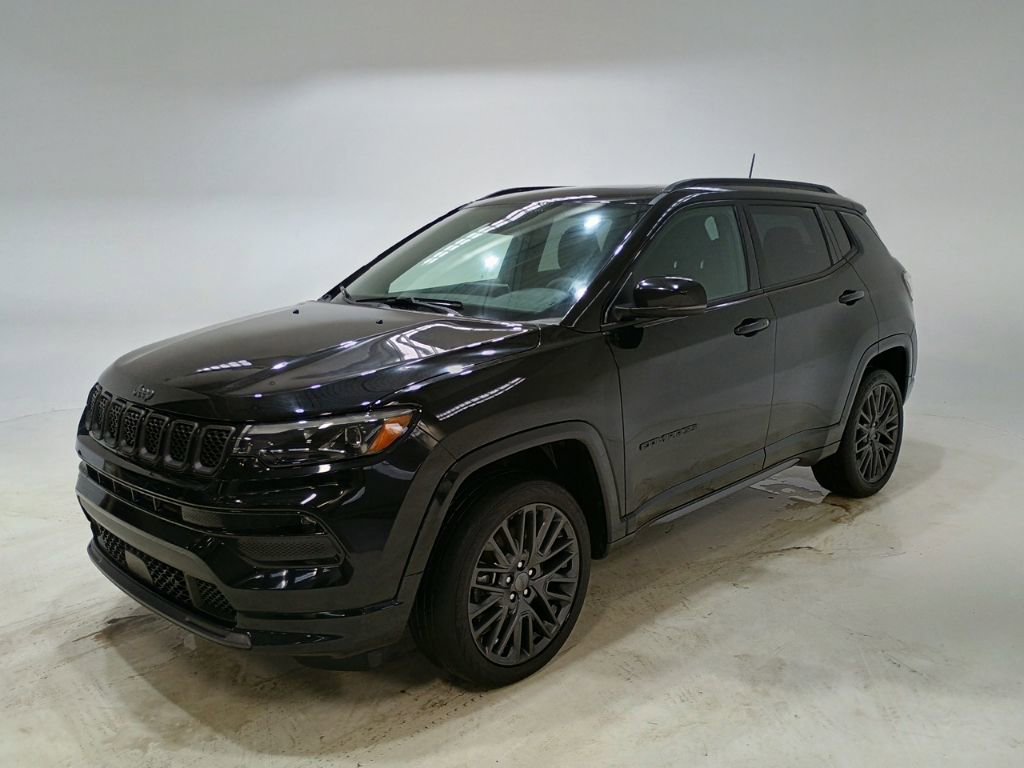 Used 2023 Jeep Compass High Altitude image 3