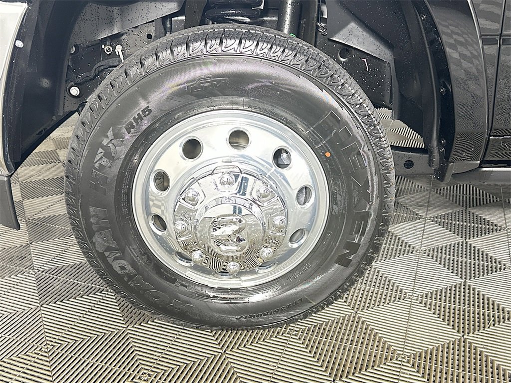New 2026 RAM 3500 Limited image 17