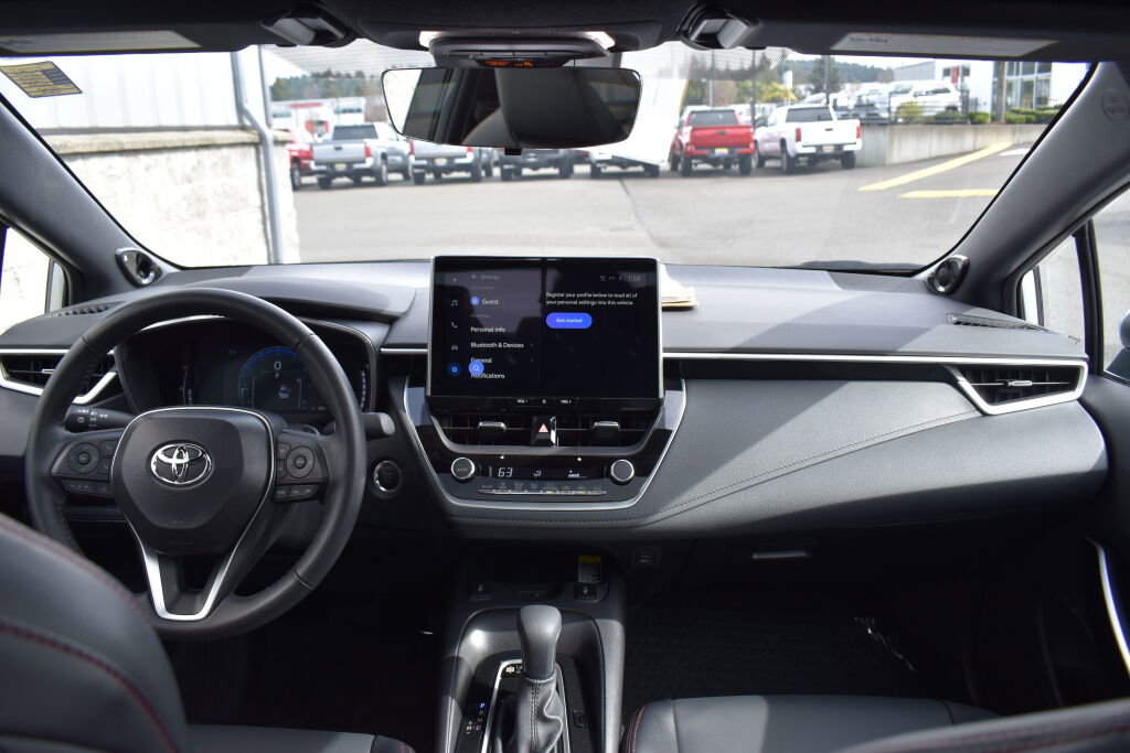 Certified 2025 Toyota Corolla XSE image 26