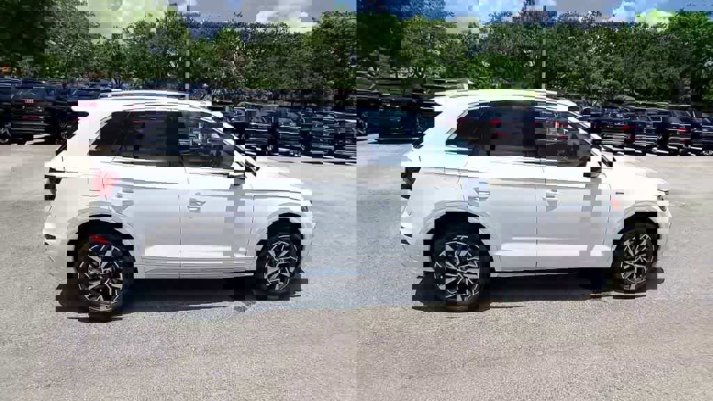 Certified 2023 Audi Q5 2.0T Premium w/ Convenience Package video 2