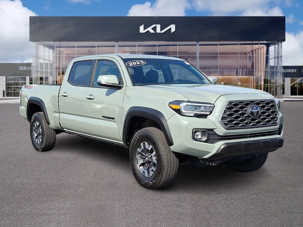 Used 2023 Toyota Tacoma TRD Off-Road w/ Technology Package AWD/4WD 360° Tour