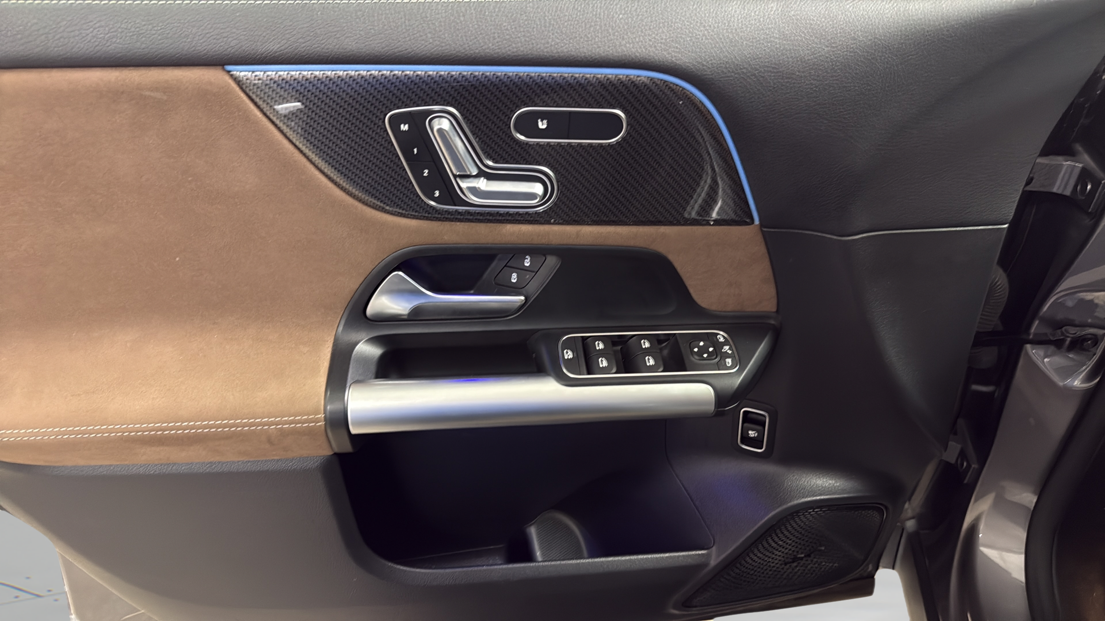 Certified 2025 Mercedes-Benz GLA 250 image 13