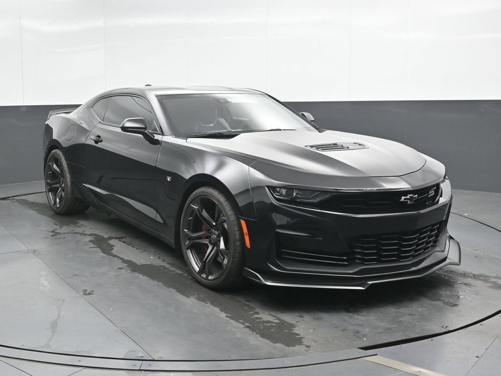 Used 2022 Chevrolet Camaro SS RWD image 5