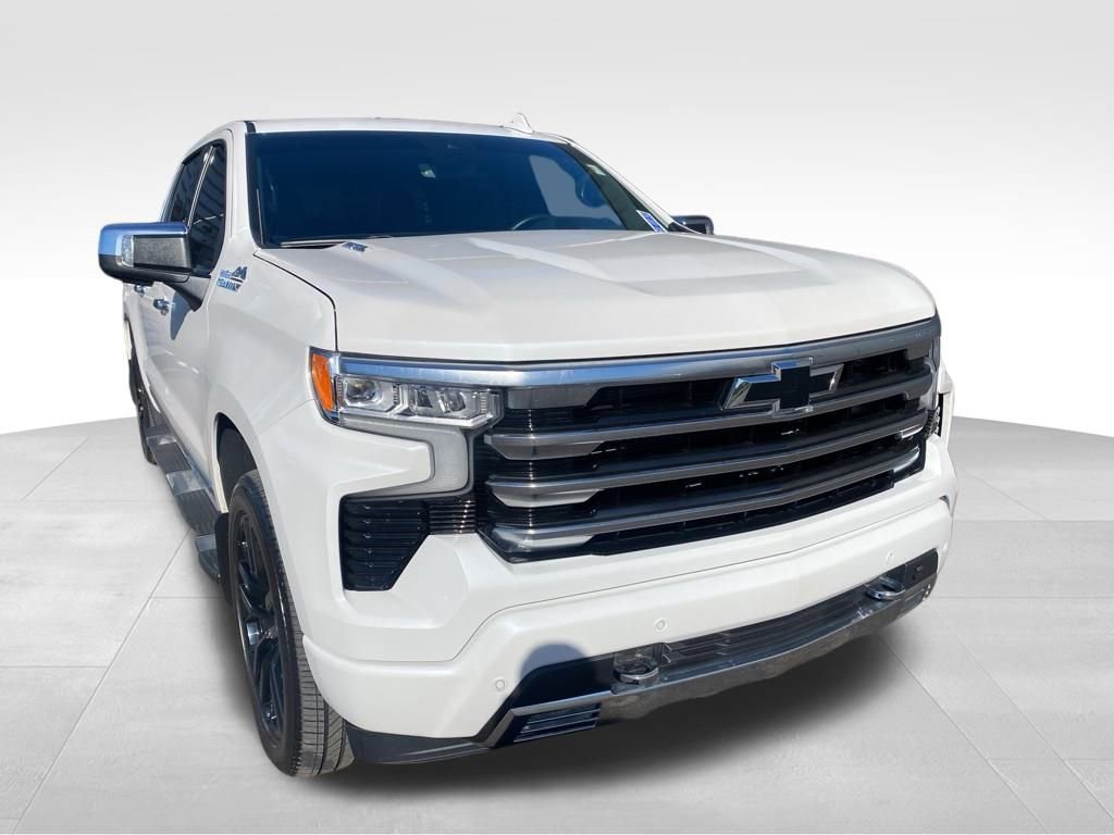 Used 2023 Chevrolet Silverado 1500 High Country w/ High Country Premium Package image 2