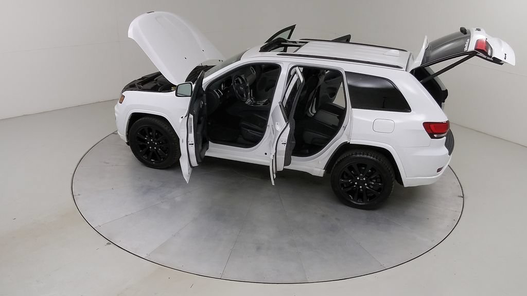 Used 2019 Jeep Grand Cherokee Altitude AWD/4WD image 51