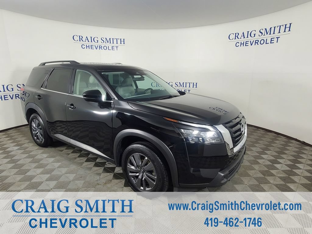 Used 2025 Nissan Pathfinder SV FWD image 7