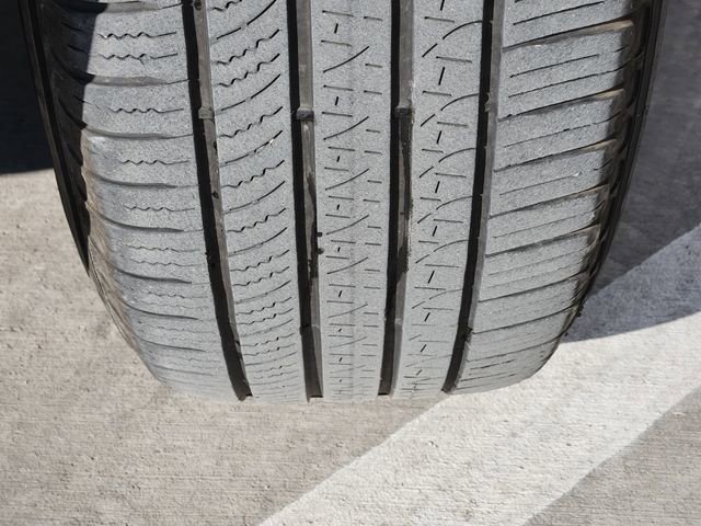 Used 2024 Land Rover Defender 110 S image 12