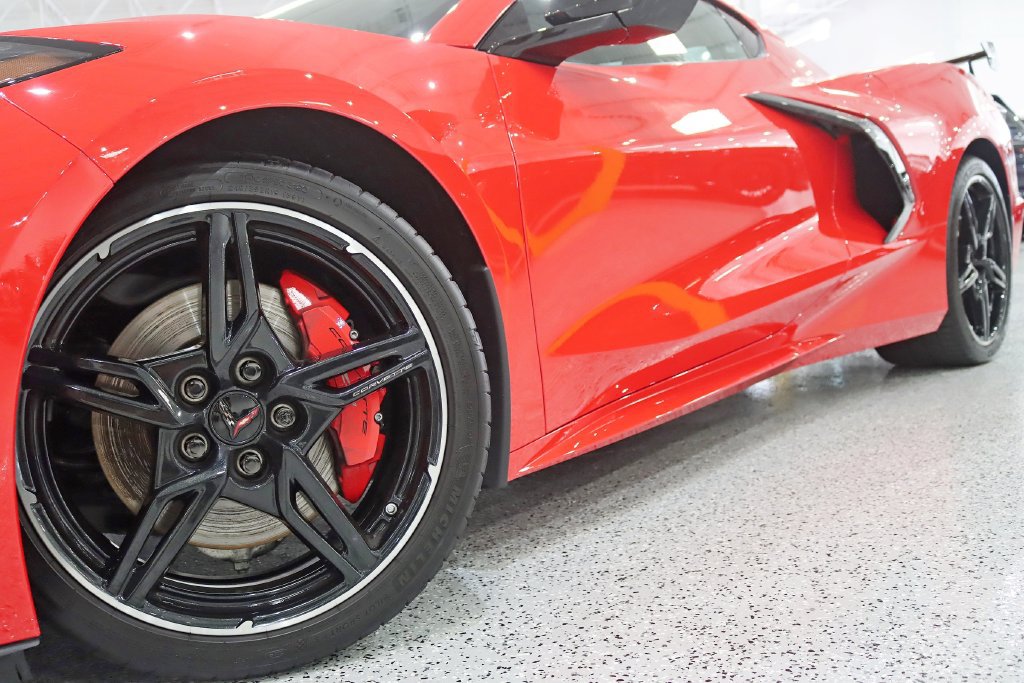 Used 2022 Chevrolet Corvette Stingray Preferred Cpe w/ Z51 Performance Package RWD image 4