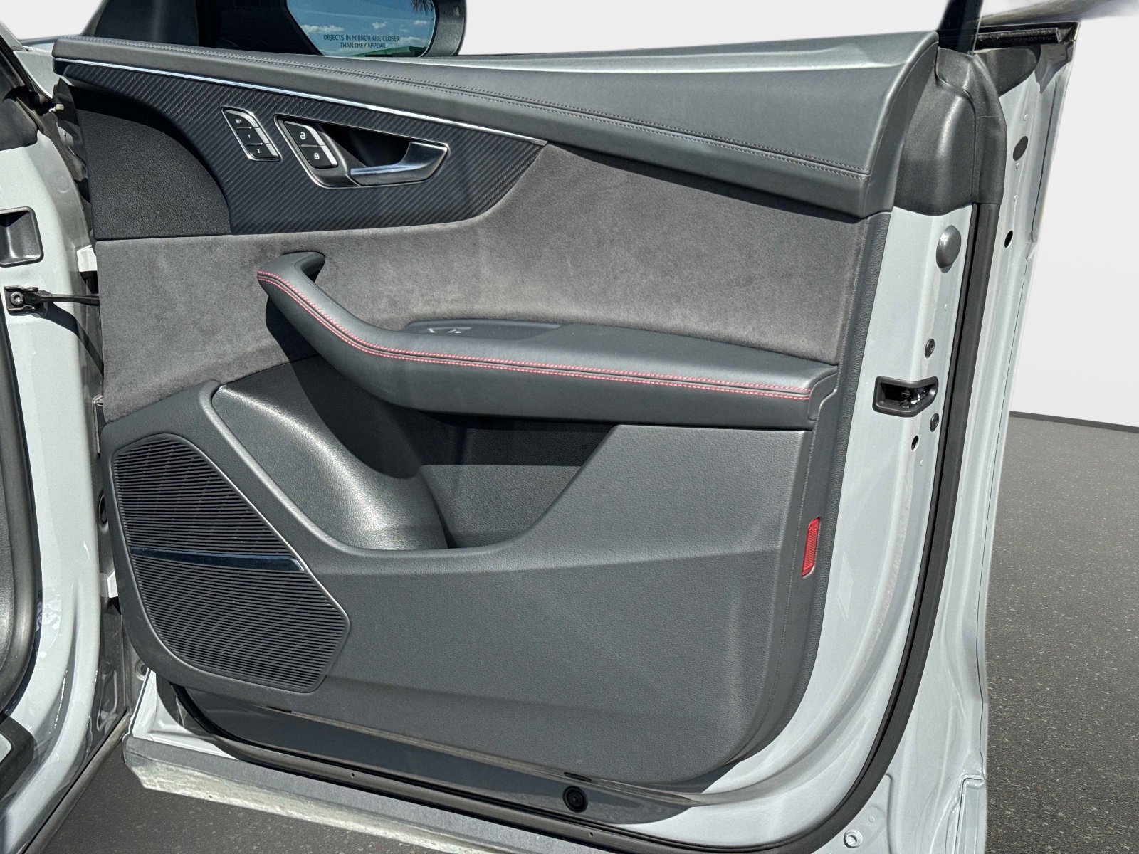 Used 2024 Audi RS Q8 image 23