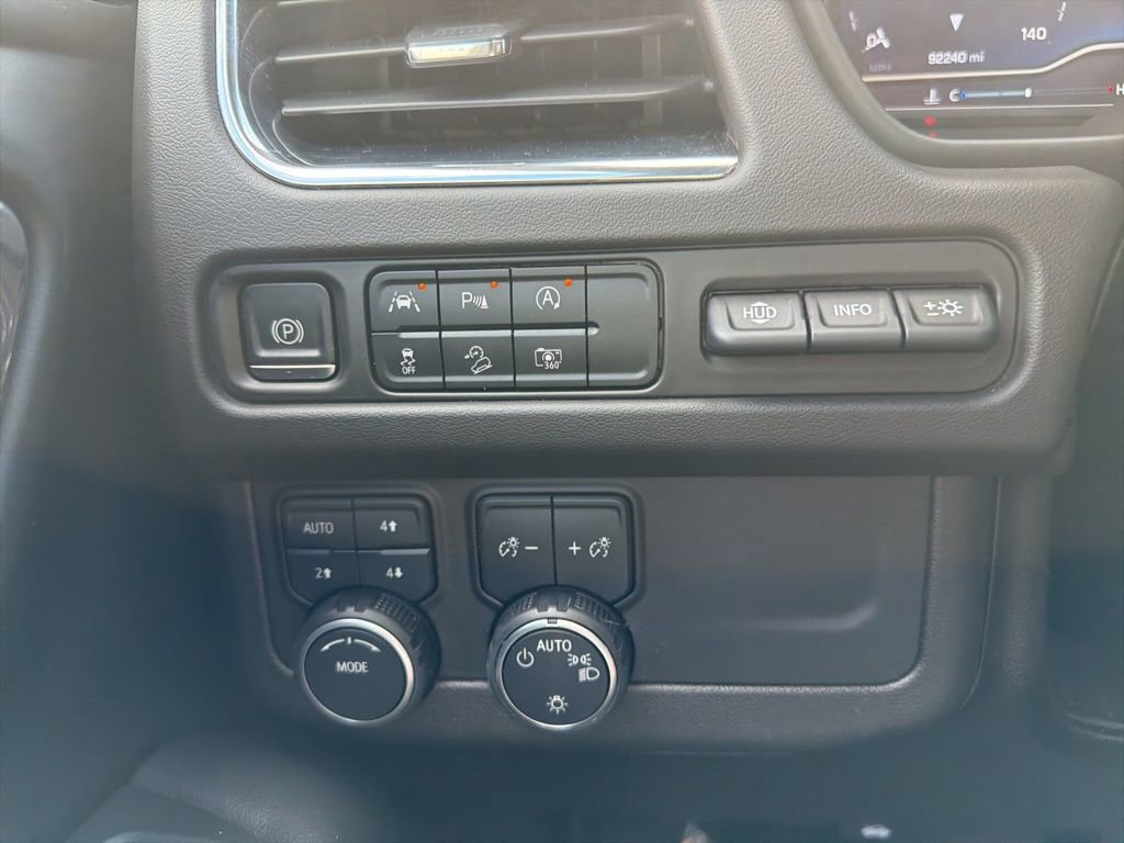 Used 2023 Chevrolet Tahoe High Country w/ Premium Package 2 AWD/4WD image 39