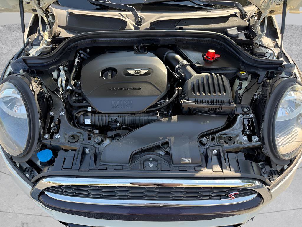 Used 2019 MINI Cooper S w/ Signature Upholstery Package image 33