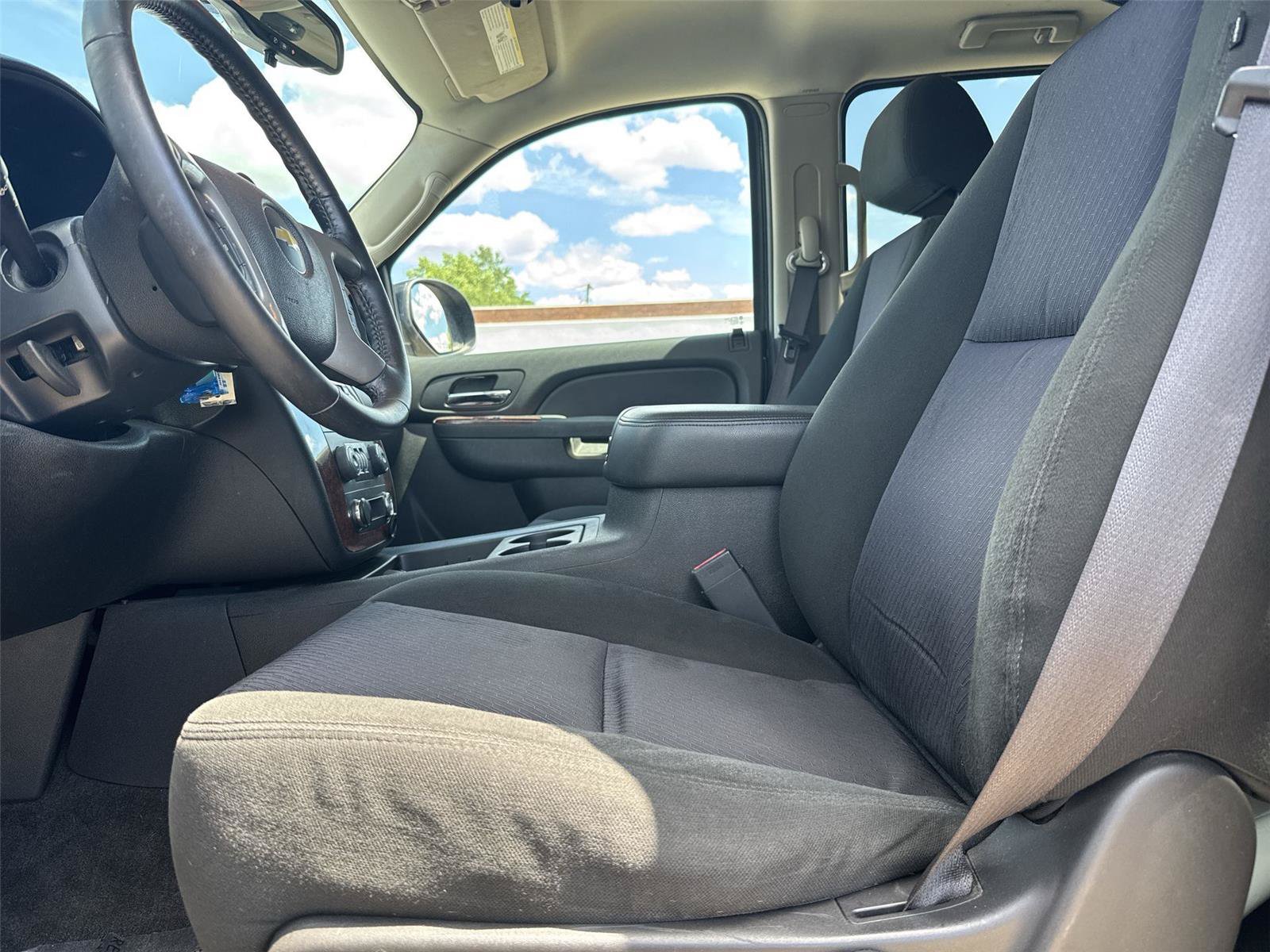 Used 2012 Chevrolet Suburban LS AWD/4WD image 11