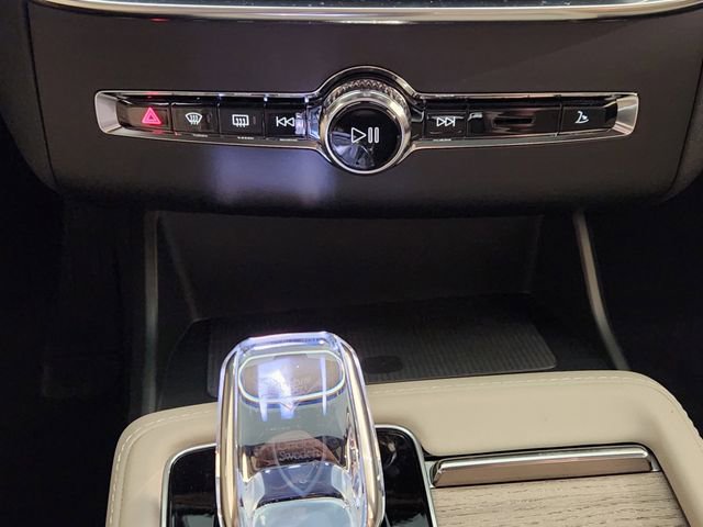 New 2026 Volvo XC90 B6 Ultra w/ Protection Package Premier image 19