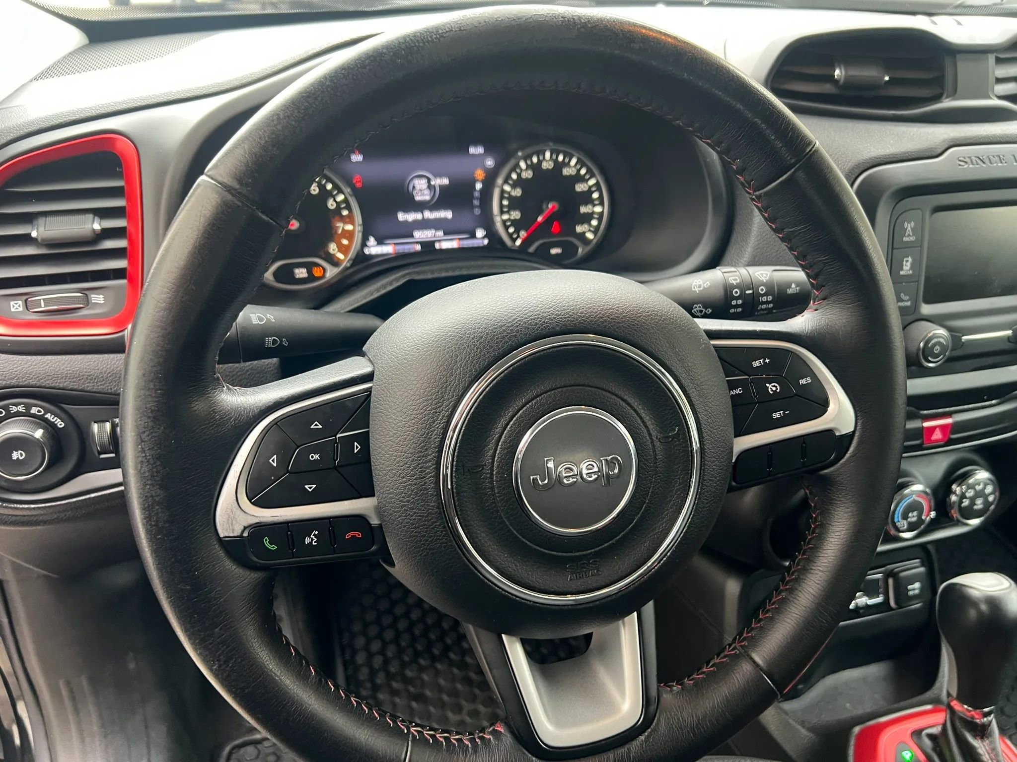 Used 2017 Jeep Renegade Trailhawk image 19