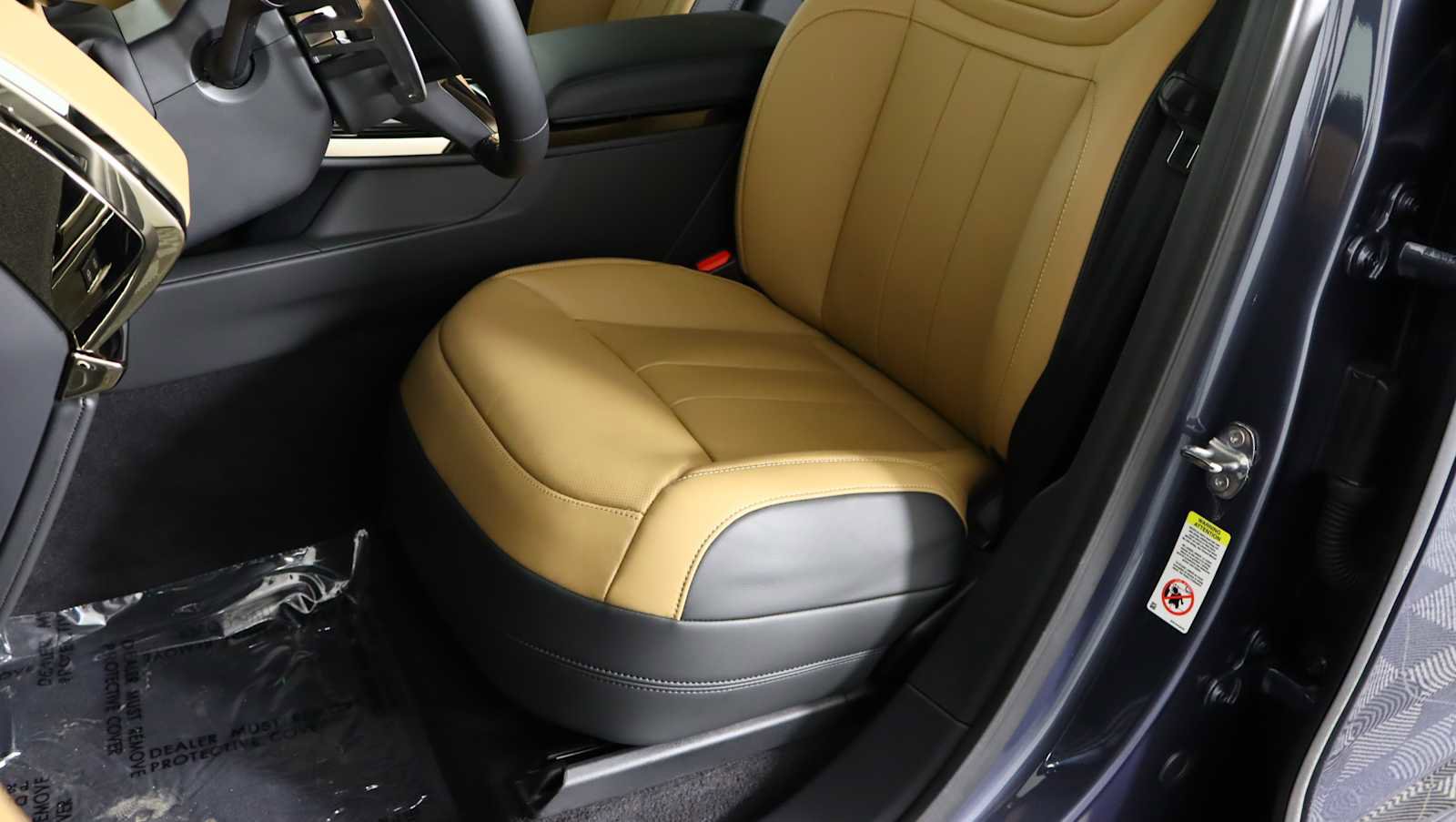 Used 2025 Land Rover Range Rover Sport Dynamic SE image 12