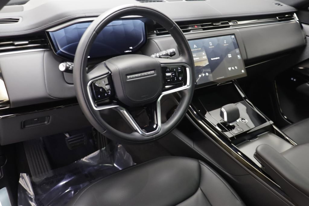 Certified 2025 Land Rover Range Rover Sport SE AWD/4WD image 6