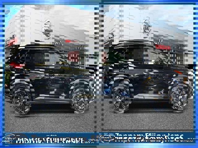 Used 2023 Nissan Rogue SV w/ SV Premium B Package image 5