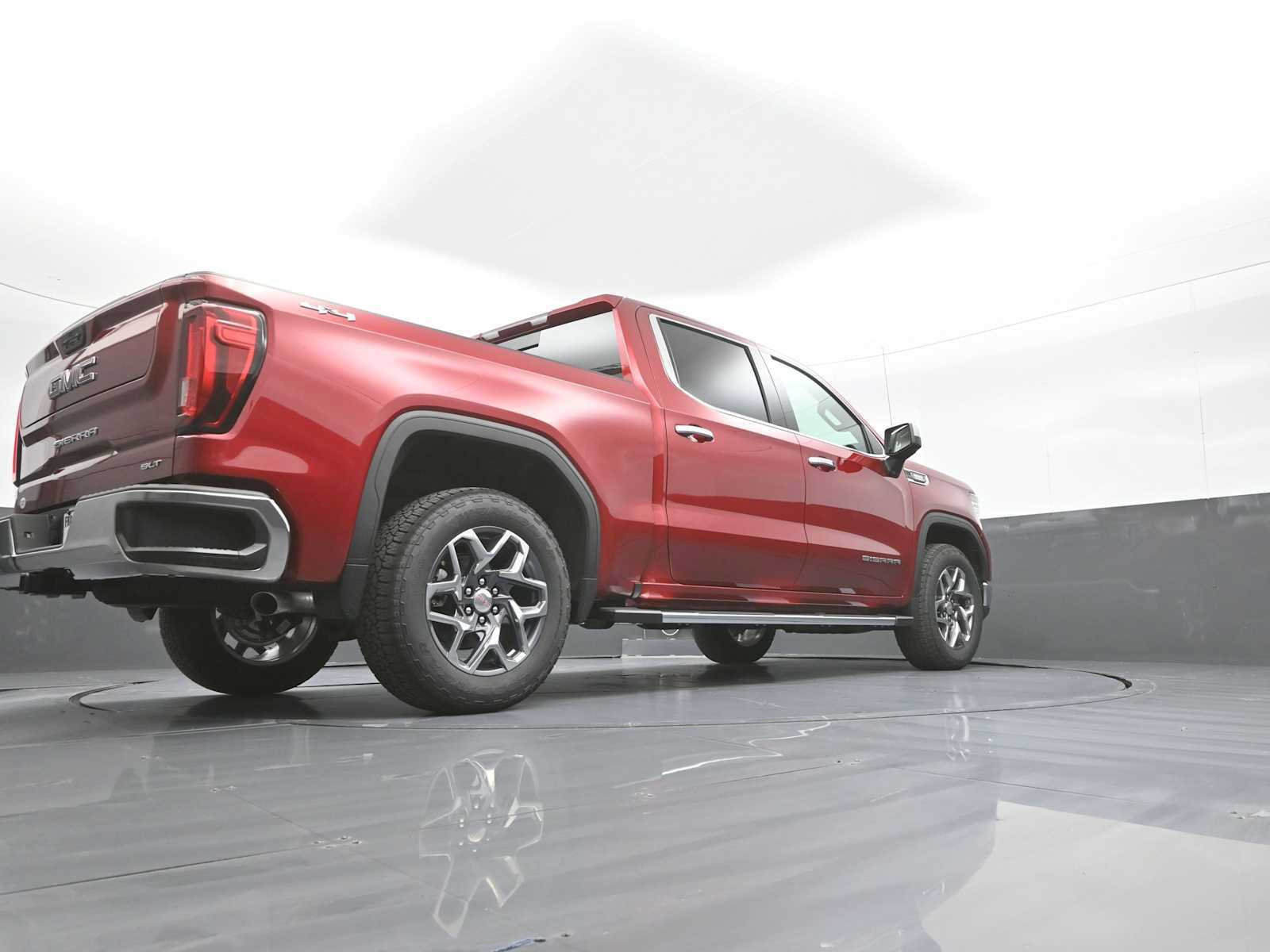 New 2026 GMC Sierra 1500 SLT w/ SLT Premium Package AWD/4WD image 43