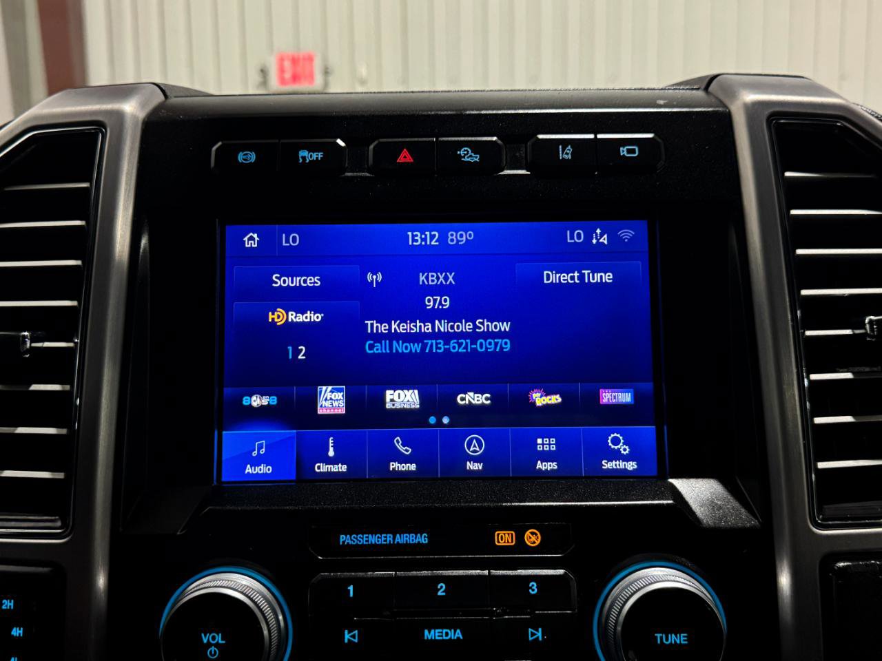Used 2020 Ford F250 Platinum w/ Tremor Off-Road Package AWD/4WD image 41