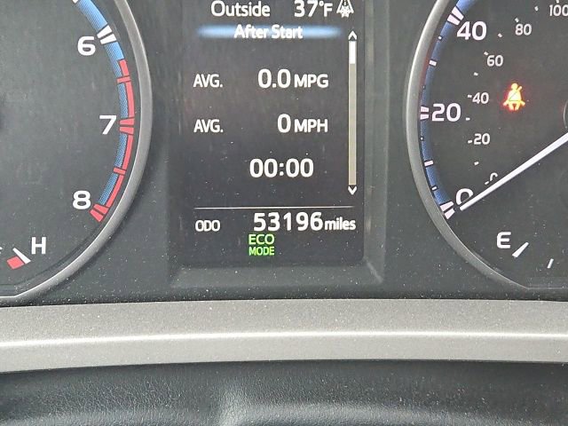 Used 2018 Toyota RAV4 XLE image 4