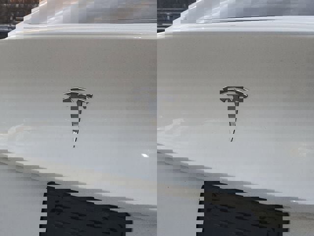 Used 2023 Tesla Model Y Long Range image 10