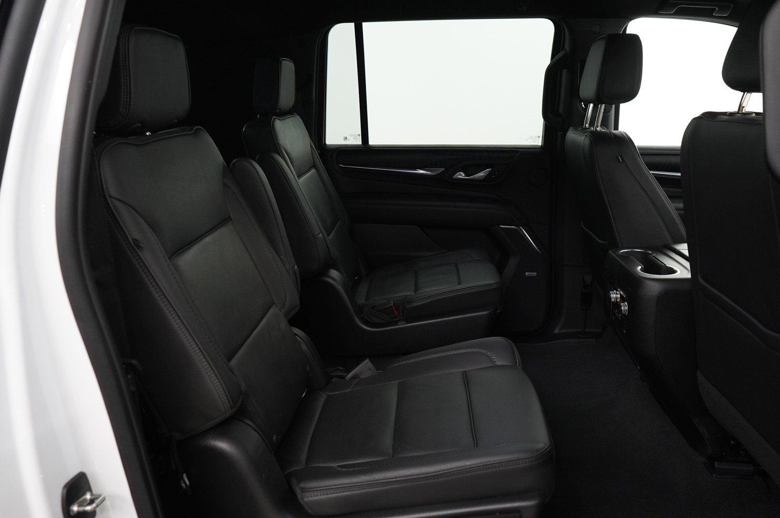 Used 2022 GMC Yukon XL Denali image 11