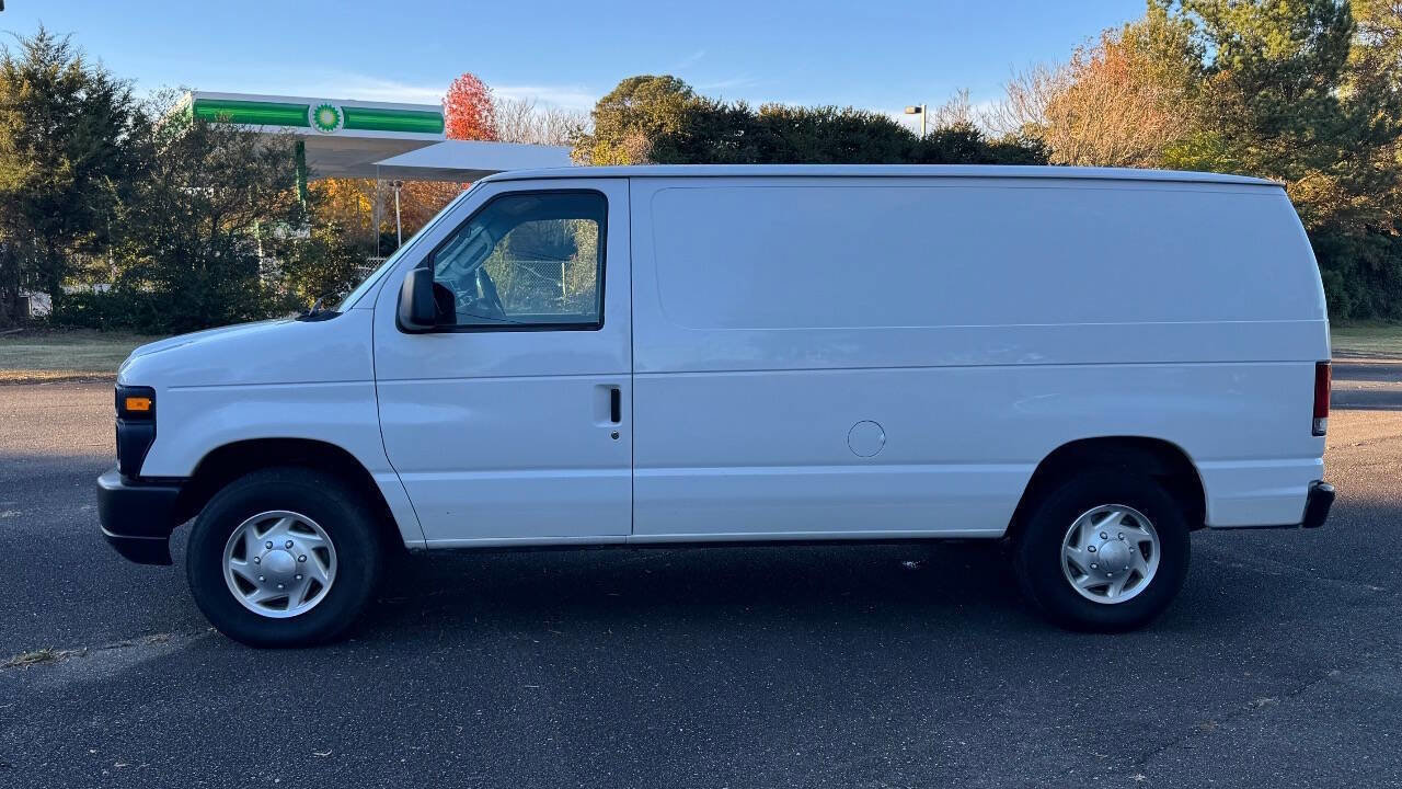 Used 2011 Ford E-250 and Econoline 250 w/ PWR Group image 5