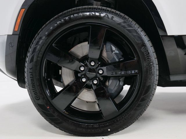 New 2026 Land Rover Defender 110 X-Dynamic SE AWD/4WD image 9