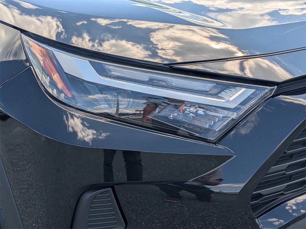 Used 2024 Toyota RAV4 LE image 9