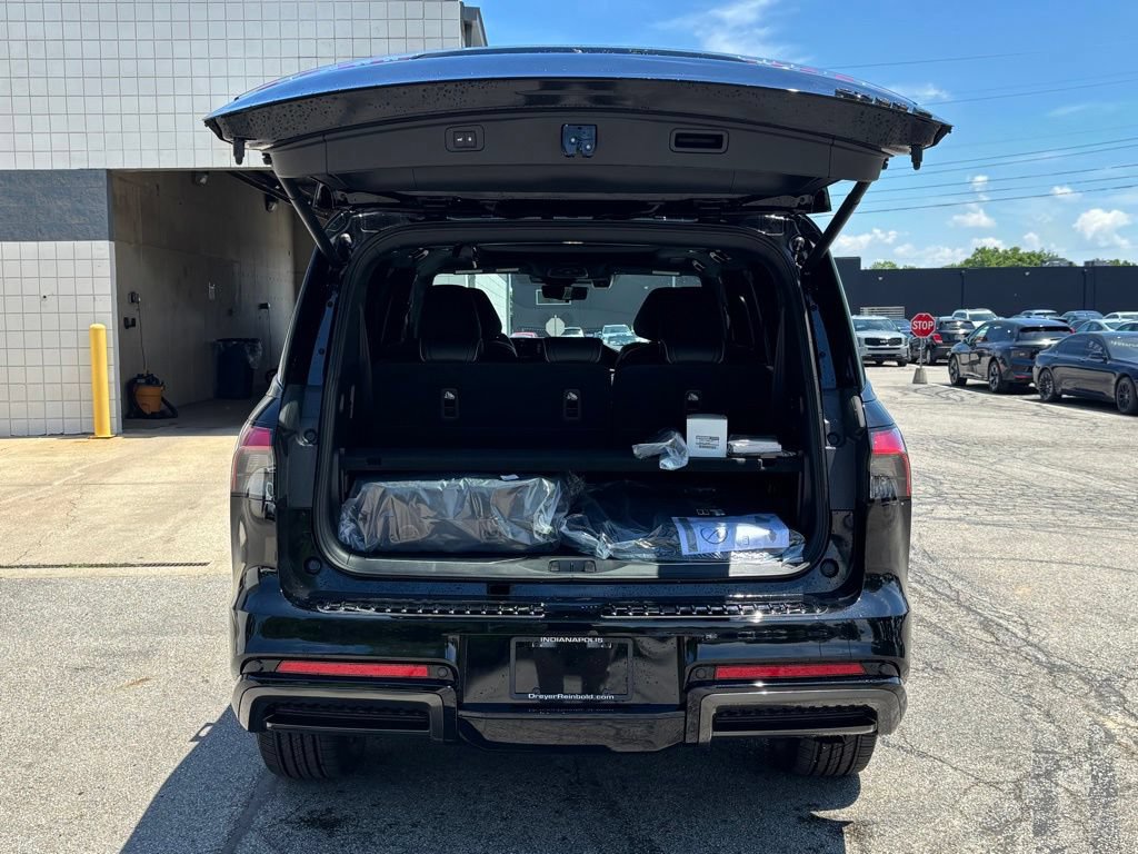 New 2026 INFINITI QX80 Autograph w/ Premium Cargo Package AWD/4WD image 29